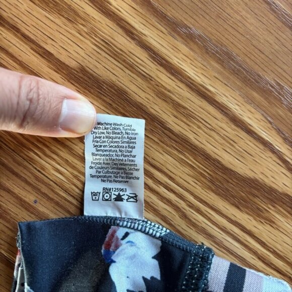 Beyond Yoga XSmall Floral Navy Yoga Sports Athletic Bra Top - Picture 4 of 6